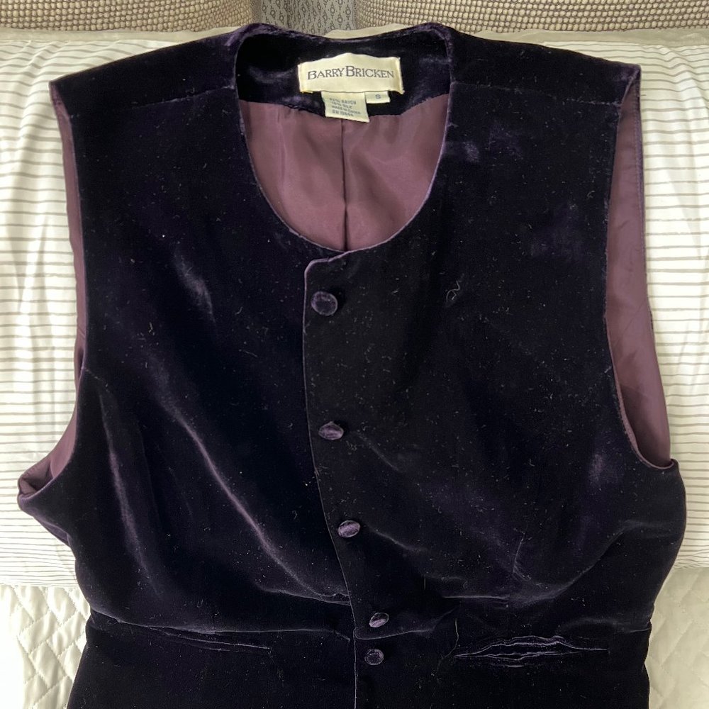 VINTAGE Purple Velvet Vest - Silk-Lined and oh so smooth.